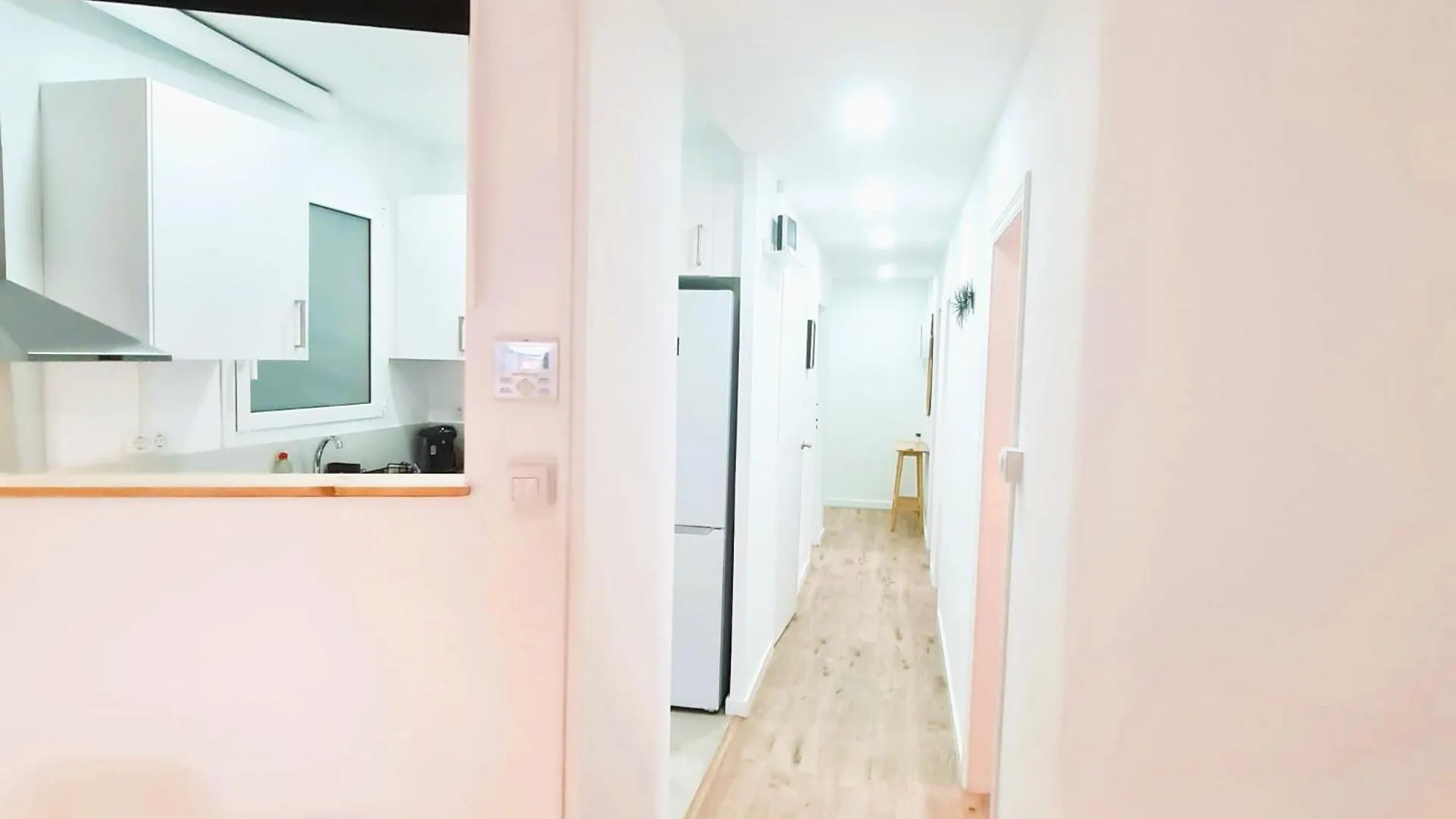G74 Avenida Gaudi Nice 4 Bedrooms Apartment With Balcony- Sagrada Familia 巴塞罗那 西班牙